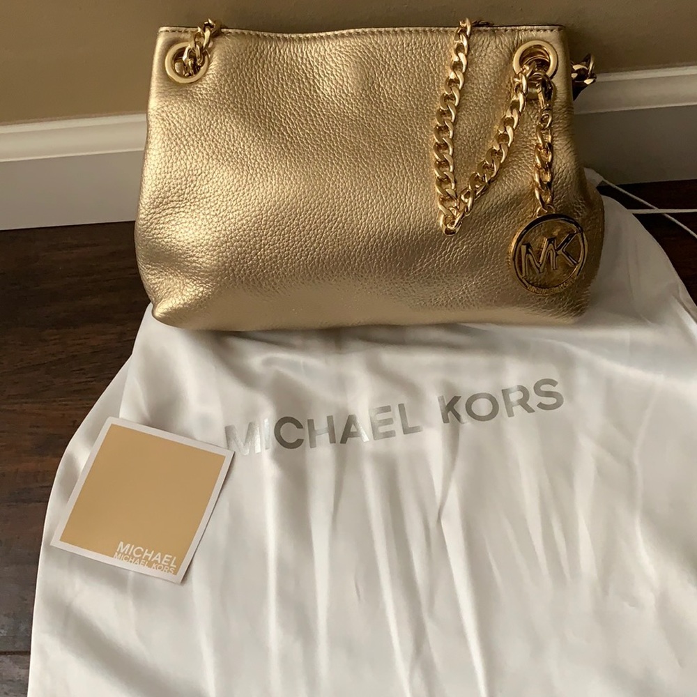 MK